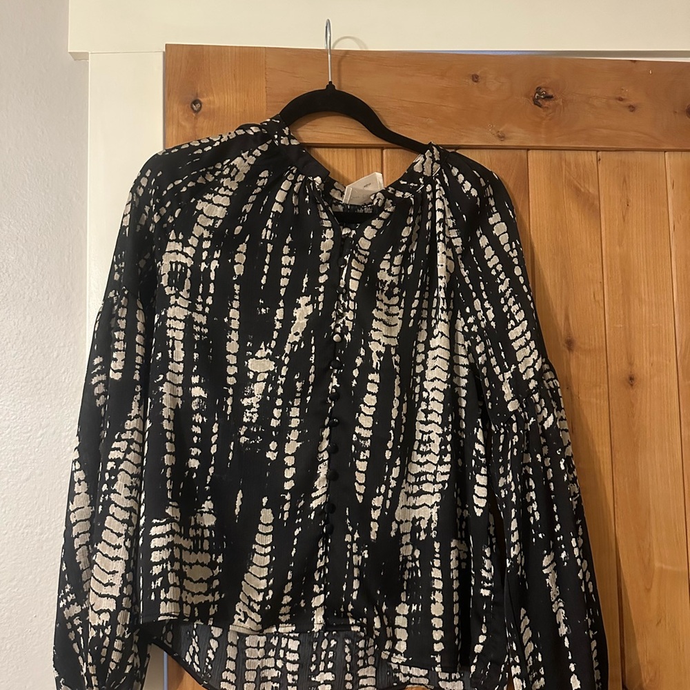 Elegant Black and Cream Women's Blouse